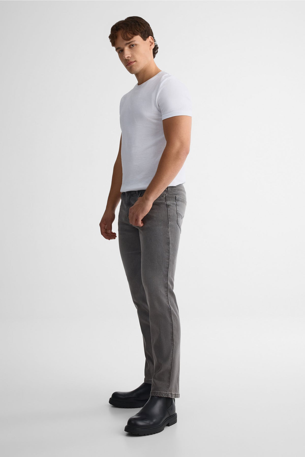 Pantalon en denim 5 poches coupe droite – Homme && GRIS