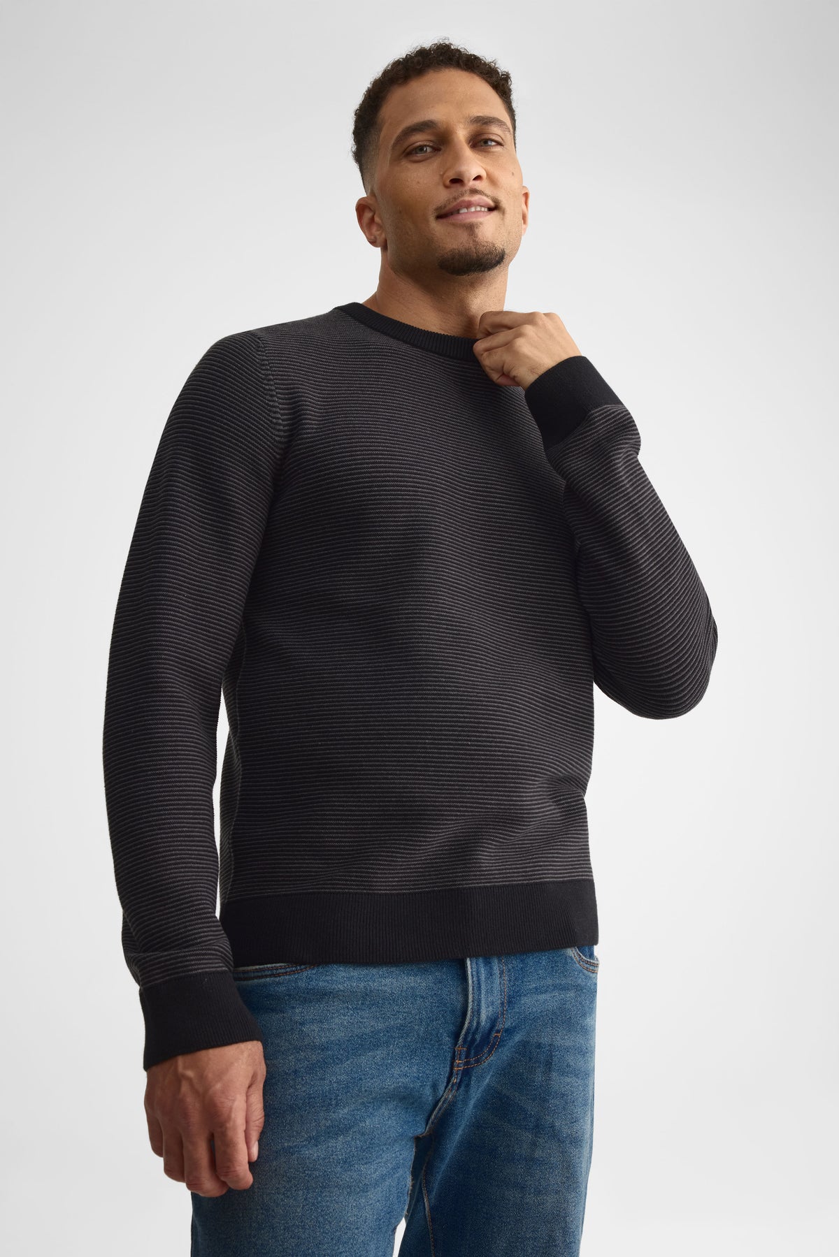 Chandail tricot – Homme && NOIR