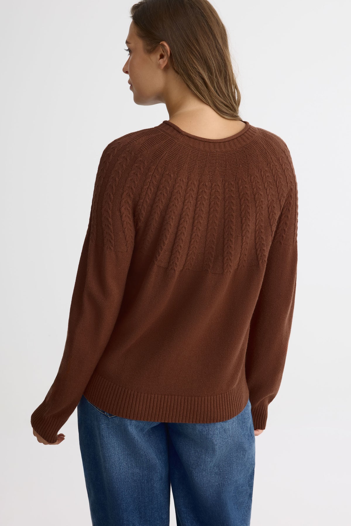 Chandail tricot col rond manches longues – Femme && BRUN