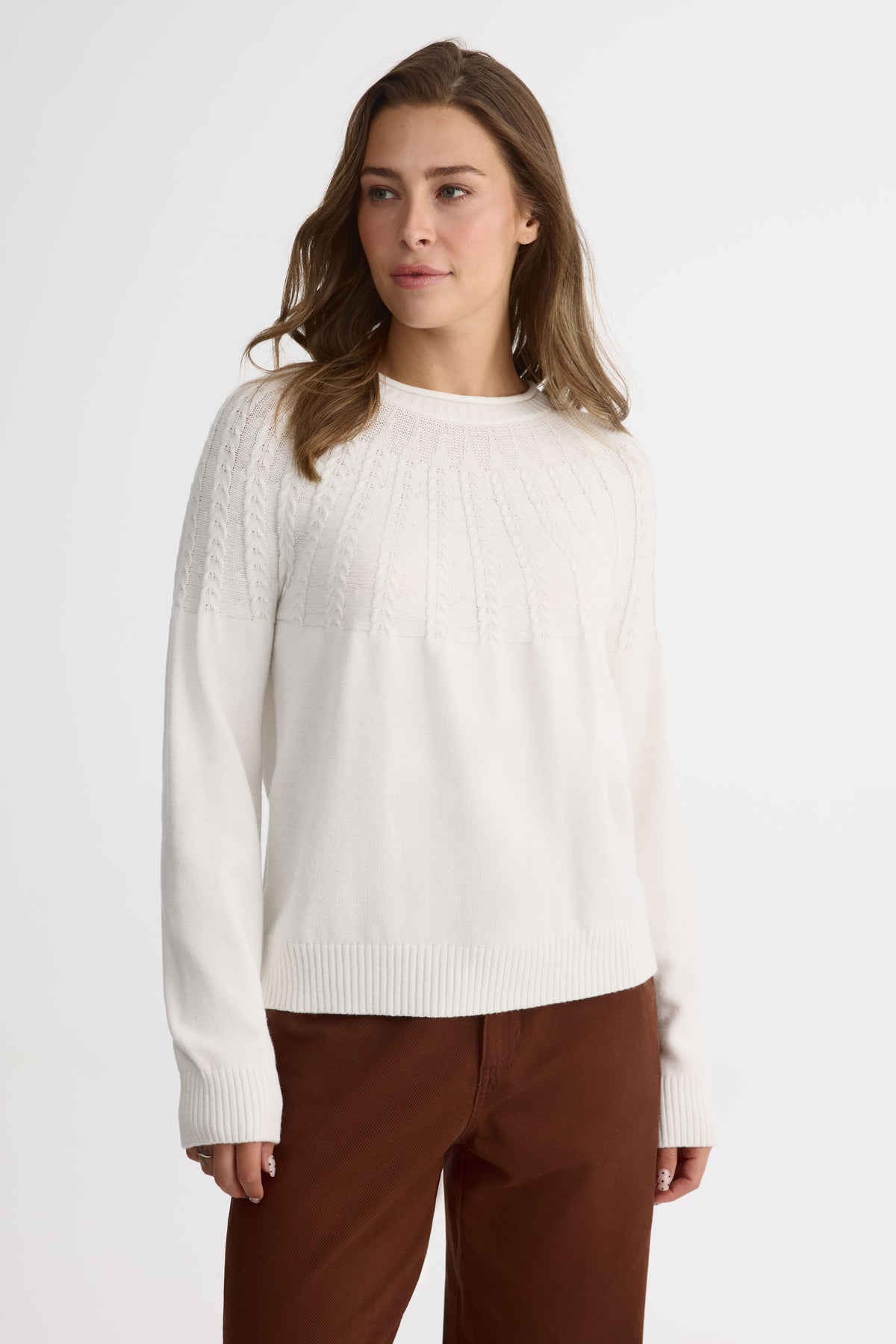 Chandail tricot col rond manches longues – Femme && BLANC CASSÉ