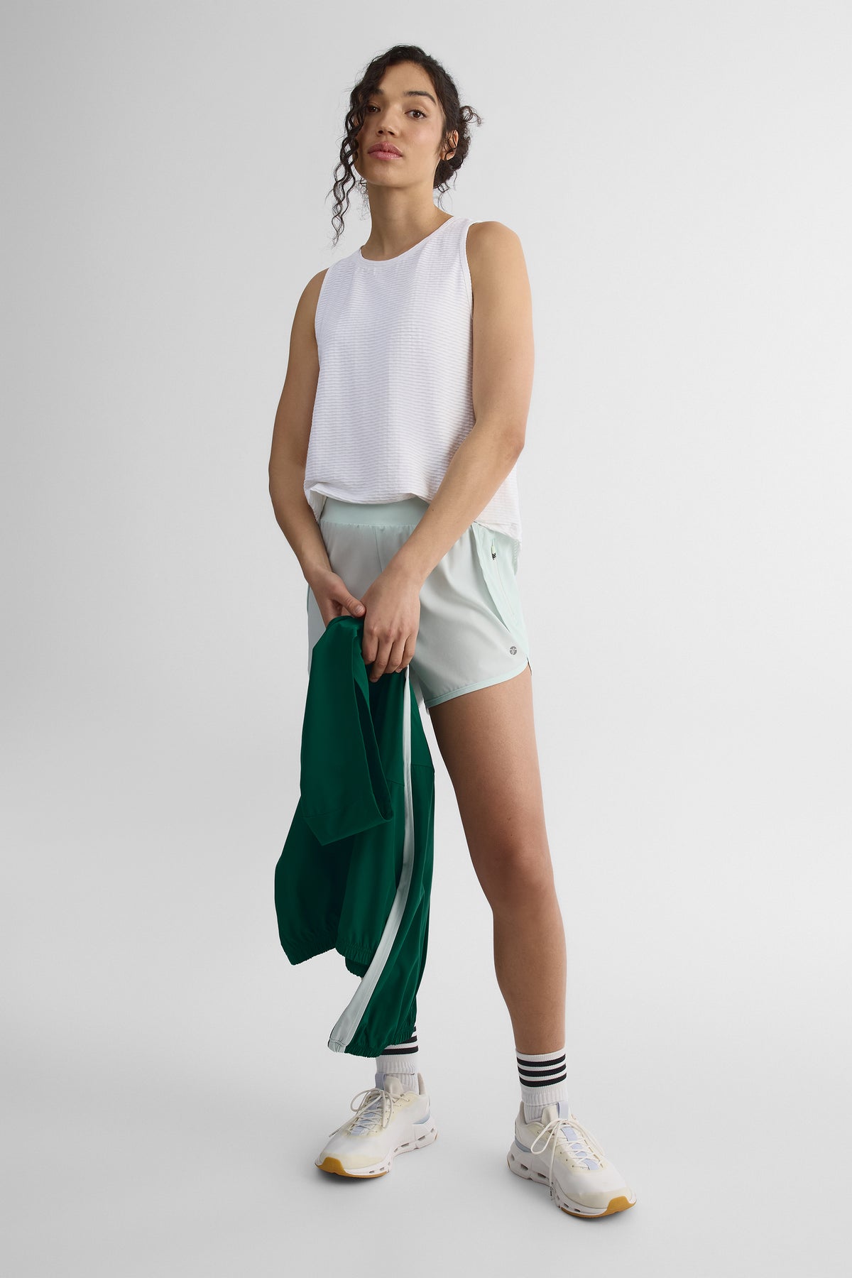 Short semi-haut élastique avec poches - Femme && MENTHE
