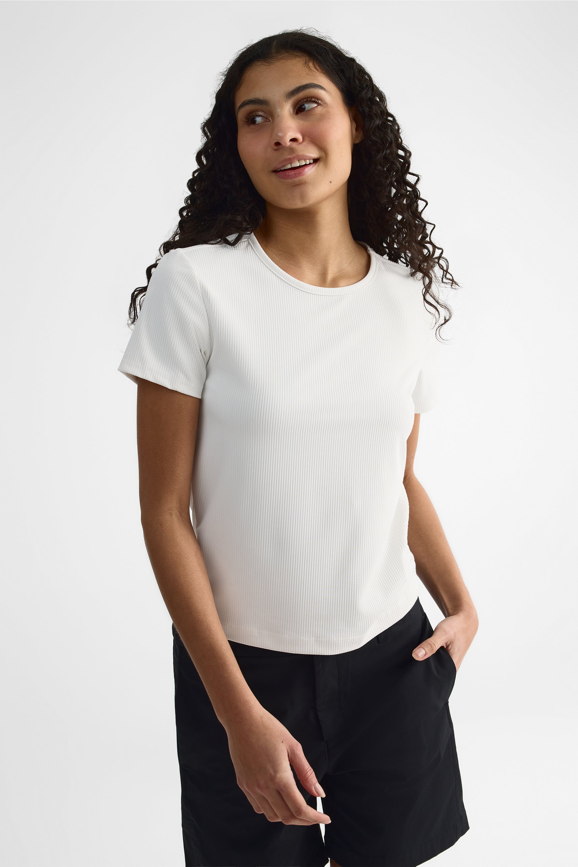 Chandail à manches courtes col rond - Femme && BLANC