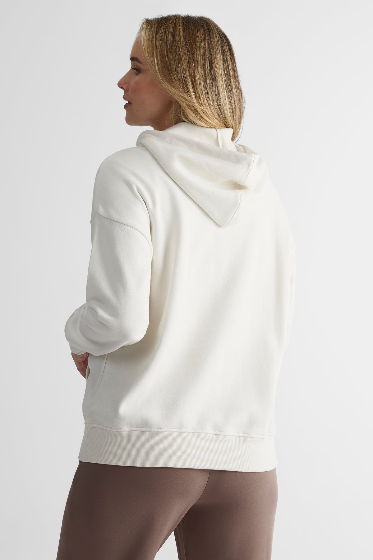 Chandail à capuchon coupe ample - Femme && BLANC CASSÉ
